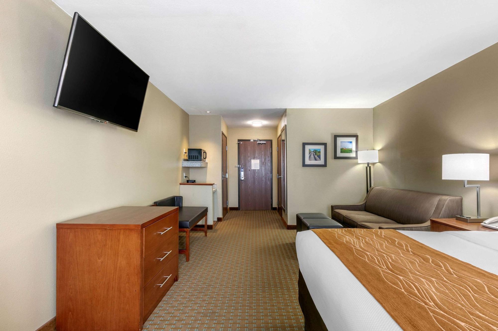 Comfort Inn & Suites Marion I-57 Exterior photo