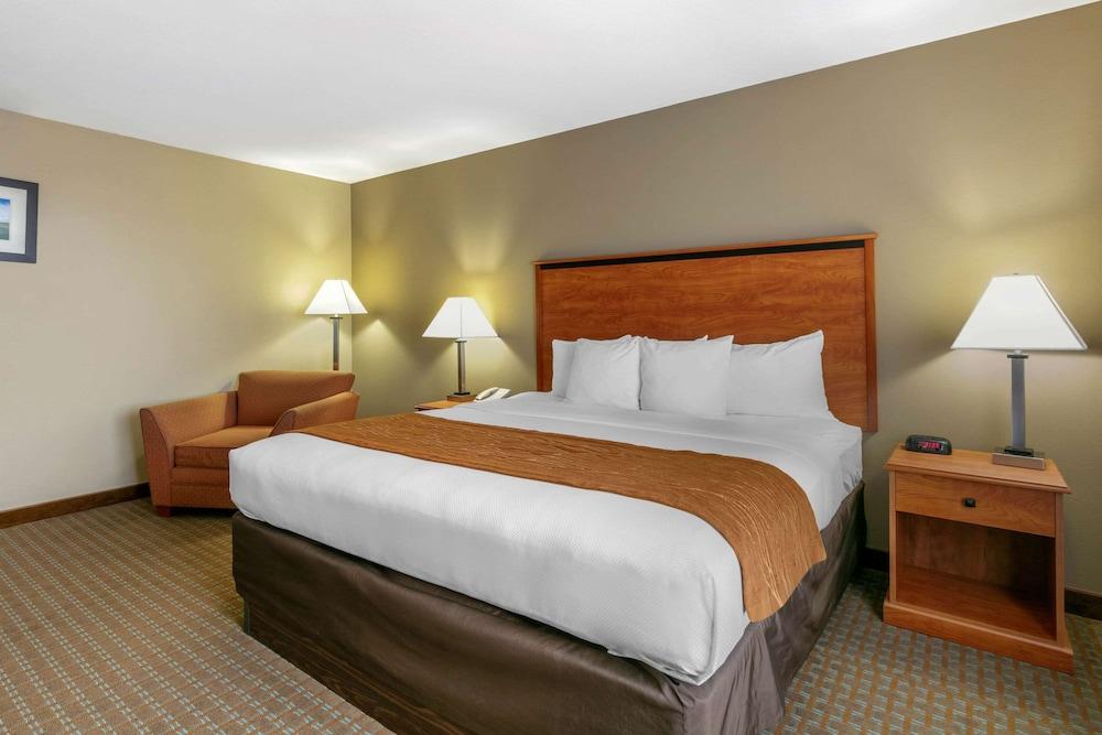 Comfort Inn & Suites Marion I-57 Exterior photo