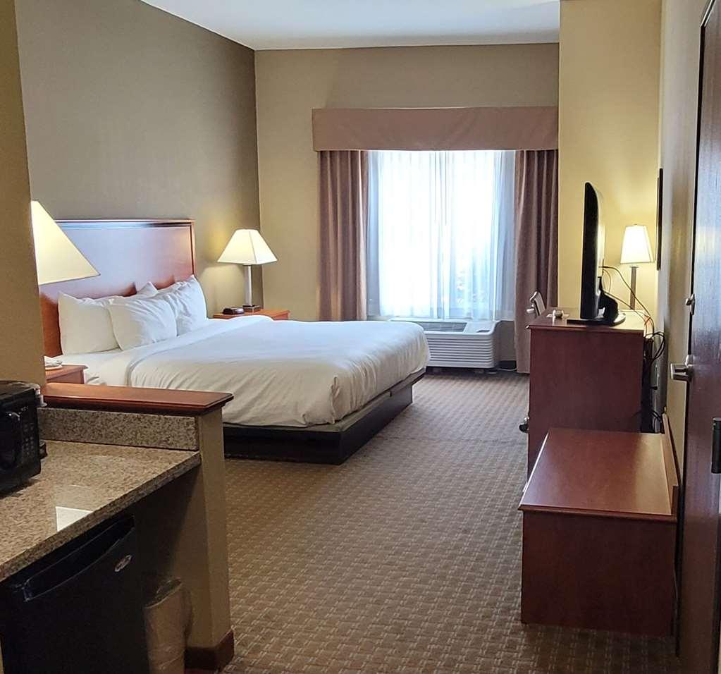 Comfort Inn & Suites Marion I-57 Room photo