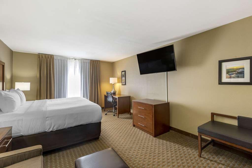 Comfort Inn & Suites Marion I-57 Room photo